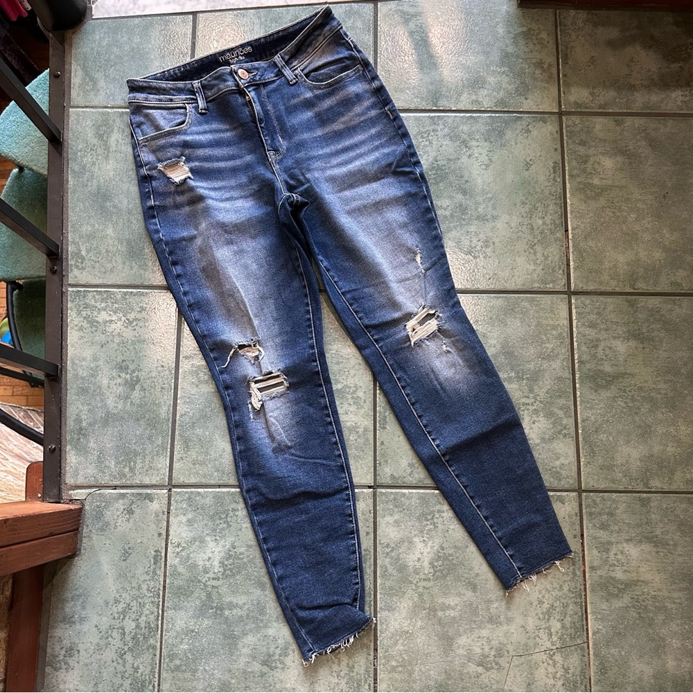 Maurice’s Distressed Ripped Stone Wash Jeans